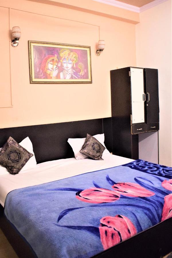 Apartamento DS Residency Varanasi Exterior foto